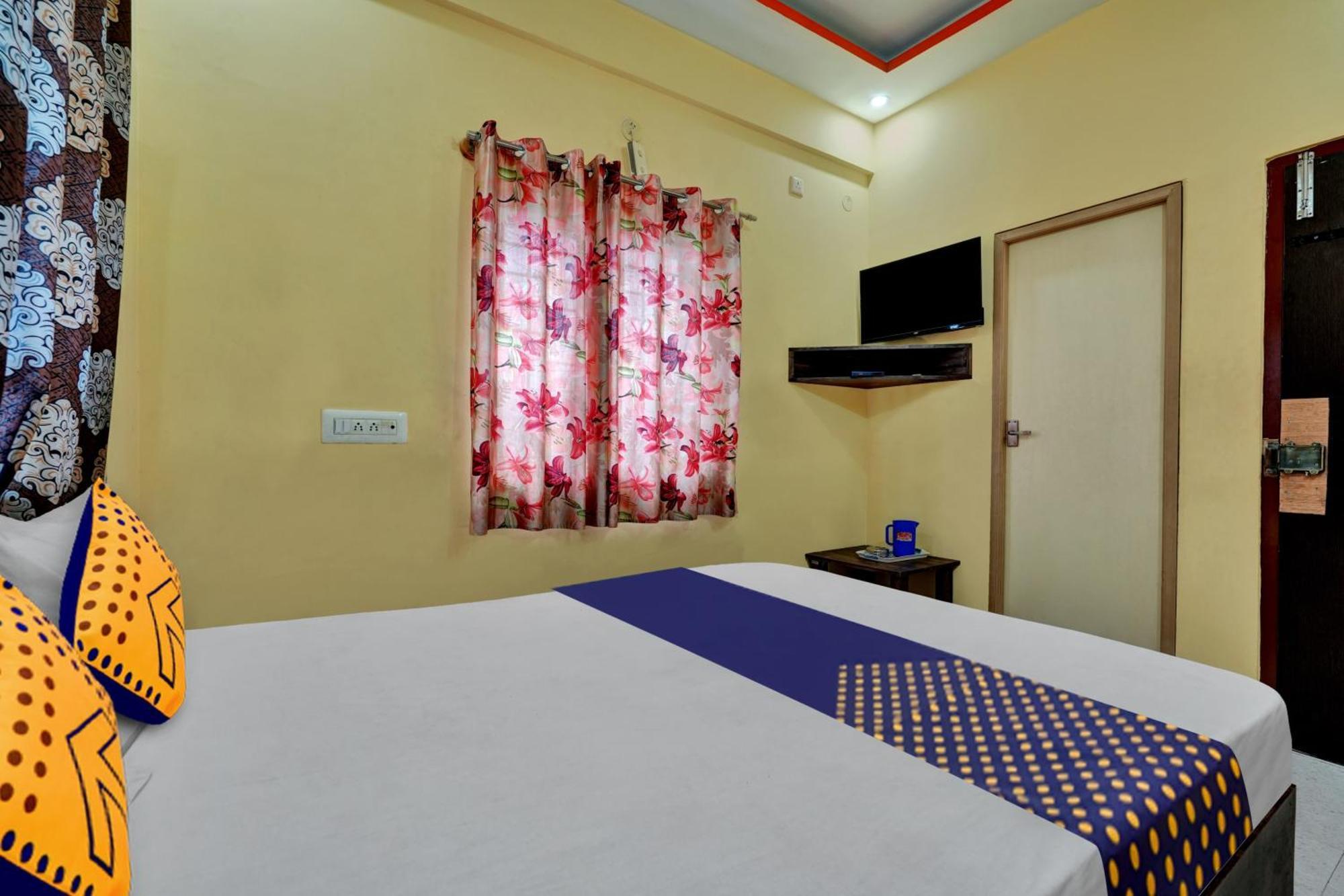 Spot On Anugraha Residency Hotell Kumbalgod Eksteriør bilde
